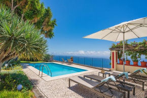 Magnificent Funchal Villa - Quinta D'Alegria - 4 Bedrooms - Panoramic Sea City Views - Short Drive to Centre